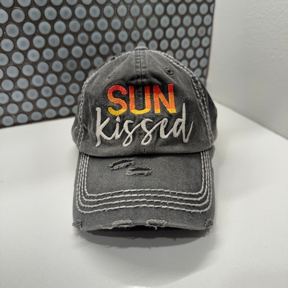 Vintage Sun Kissed Hat Cap Gray Distressed Adjustable Strap Back‎ Casual Adult